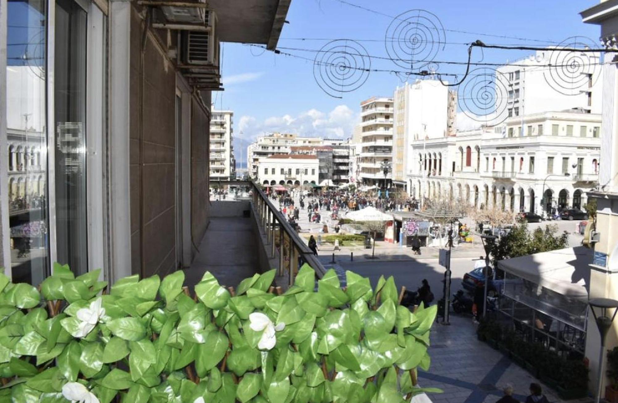 Modern Cozy Central Flat Patras Exterior photo